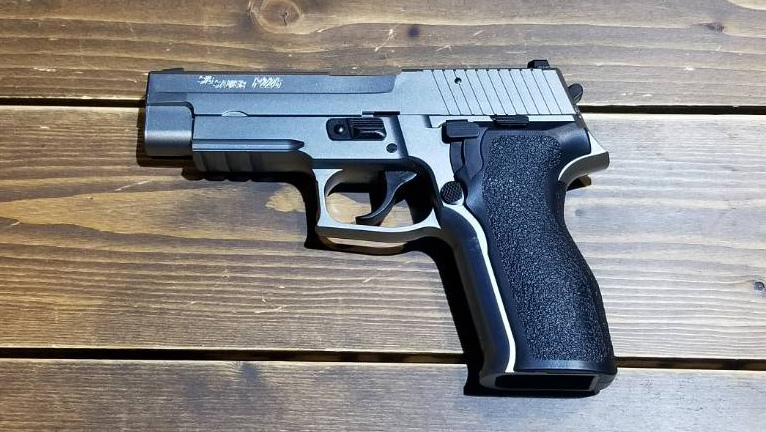 SIG SAUER P226 E2